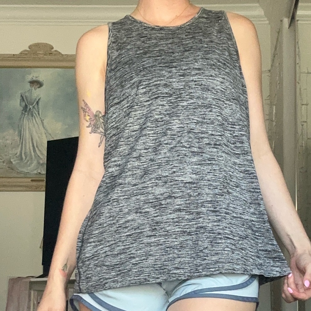 ⭐️3 for $12⭐️ 🖤 Nike Women’s Large Dri-FIT Heathered Black Sleeveless Top 💪